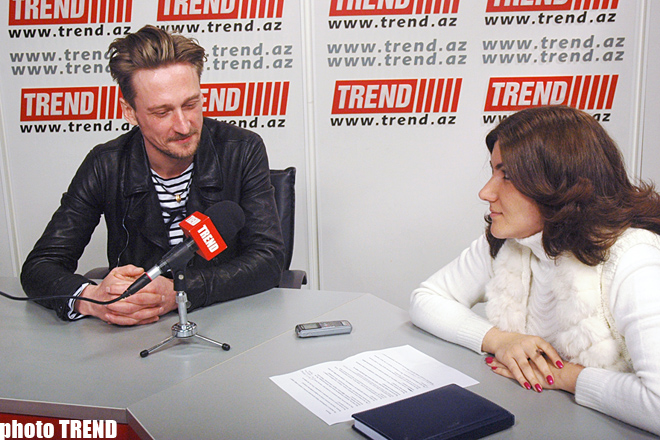 Я сравниваю бакинок с москвичками - российский звездный стилист Вадим Галаганов в гостях Trend Life