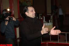 Исполнительница на гармони Гюльбахар Шукюрлю оказалась родной сестрой Назпери Досталиевой (фотосессия)