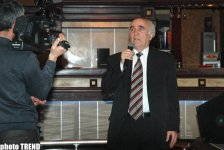 Исполнительница на гармони Гюльбахар Шукюрлю оказалась родной сестрой Назпери Досталиевой (фотосессия)