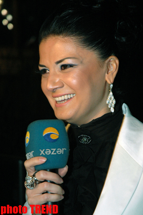 Натаван Хабиби отстранили от эфира Xazar TV: "Исполнители больше не будут вести передачи" (фотосессия)