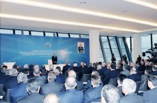 Необходимо принять дополнительные меры по улучшению бизнес-климата в Азербайджане – Президент Ильхам Алиев (версия 3) (ФОТО)