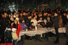 Шоу-звезды зажгли праздничный костер во дворе Общественного телевидения Азербайджана (фотосессия)