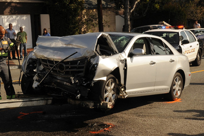 Бывший муж Кортни Кокс попал в аварию (фотосессия)