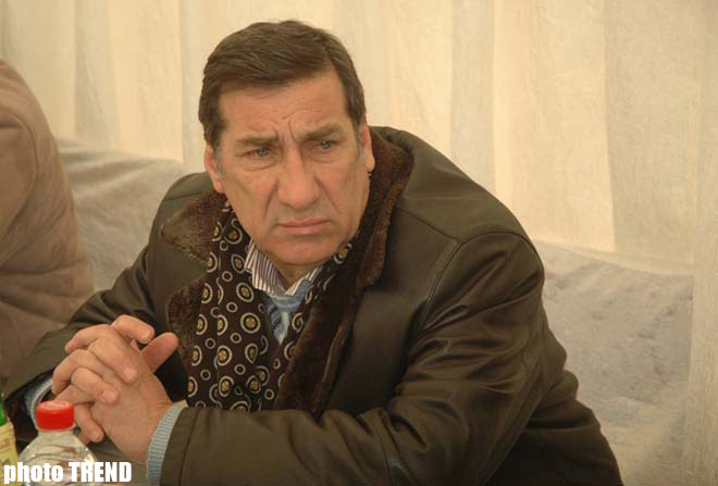Заслуженного артиста Азербайджана Эльчина Гамидова аплодисментами проводили в последний путь (фотосессия)