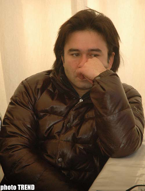 Заслуженного артиста Азербайджана Эльчина Гамидова аплодисментами проводили в последний путь (фотосессия)