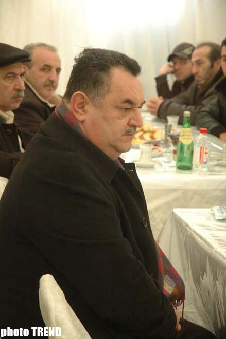 Заслуженного артиста Азербайджана Эльчина Гамидова аплодисментами проводили в последний путь (фотосессия)