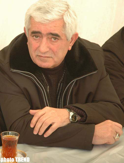 Заслуженного артиста Азербайджана Эльчина Гамидова аплодисментами проводили в последний путь (фотосессия)