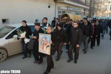 Заслуженного артиста Азербайджана Эльчина Гамидова аплодисментами проводили в последний путь (фотосессия)