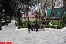 Каток, ледяное кафе, каменный фонтан - реконструированный Парк офицеров в Баку (фотосессия)