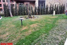 Каток, ледяное кафе, каменный фонтан - реконструированный Парк офицеров в Баку (фотосессия)