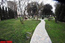 Каток, ледяное кафе, каменный фонтан - реконструированный Парк офицеров в Баку (фотосессия)