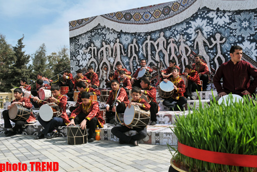 Праздник и традиции Новруз в Азербайджане (фотосессия)