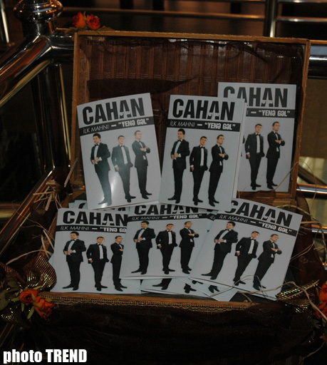 Азербайджанский шоу-бизнес будет покорять "Вселенная" (видео - фотосессия)