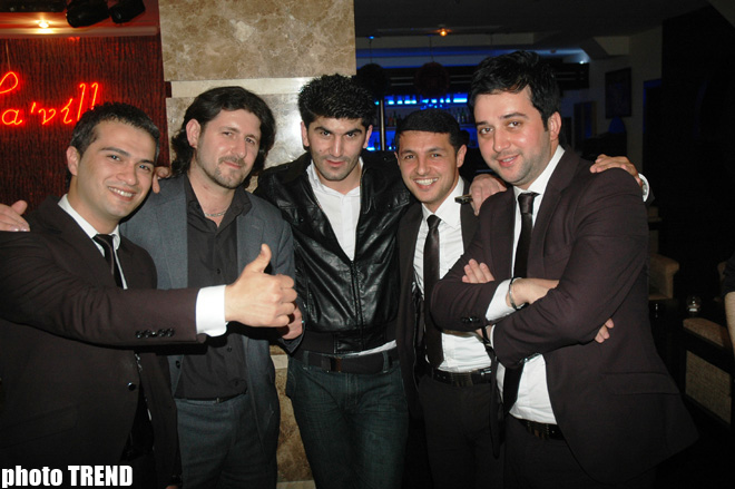 Азербайджанский шоу-бизнес будет покорять "Вселенная" (видео - фотосессия)