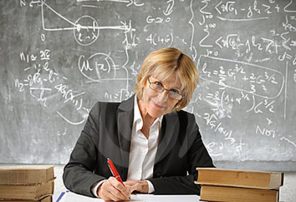 В Азербайджане на работу принято более 1200 учителей