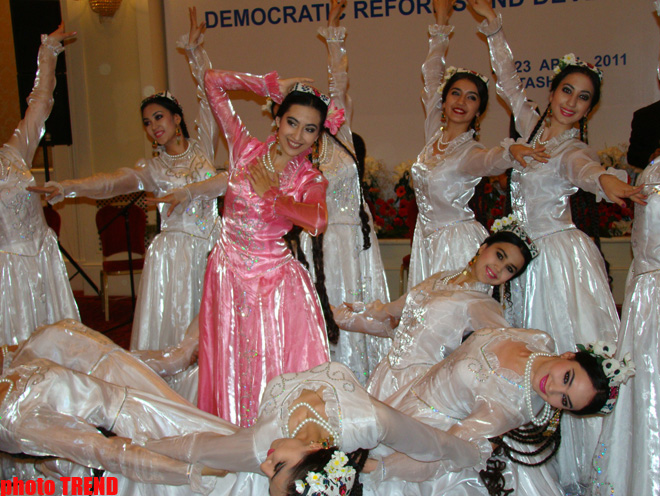 В солнечном Узбекистане - 20 лет спустя: тюркские корни, "аномальные холода" при +30 °C... (фотосессия, часть 1)