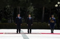 В Баку состоялась церемония официальной встречи Президента Украины (ФОТО)