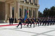В Баку состоялась церемония официальной встречи Президента Украины (ФОТО)