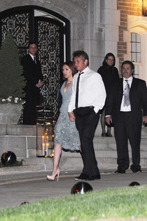 Скарлетт Йоханссон и Шон Пенн перестали скрывать свой роман (фотосессия)