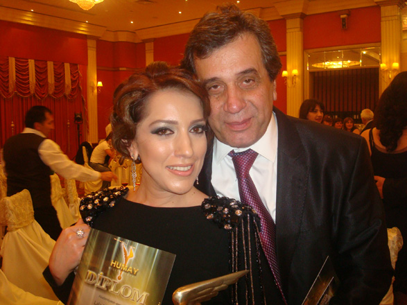 Лала Мамедова стала эстрадной певицей года (фотосессия)