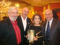 Лала Мамедова стала эстрадной певицей года (фотосессия)