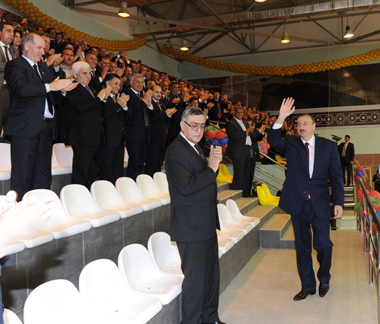 Президент Ильхам Алиев: Предусматриваются дополнительные меры для развития страны и регионов (ФОТО)