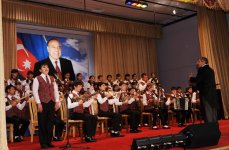 Ильхам Алиев ознакомился с открывшимся после капитального ремонта Домом культуры в Агджабеди (ФОТО)