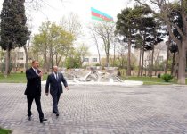 Президент Азербайджана посетил парк имени Героя Советского Союза Гафура Мамедова (ФОТО)