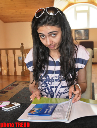 Участники "Extreme" отправились из Баку в Намибию, застраховавшись от несчастных случаев (фотосессия)