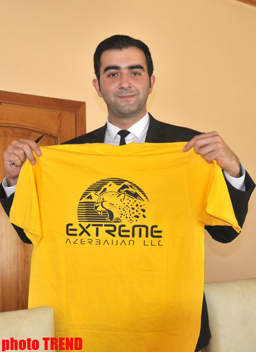 Участники "Extreme" отправились из Баку в Намибию, застраховавшись от несчастных случаев (фотосессия)