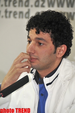 Хайам Нисанов в Баку презентовал новый альбом "Ты далеко" для России (фотосессия)