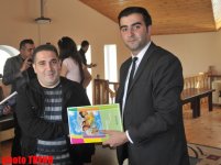 Участники "Extreme" отправились из Баку в Намибию, застраховавшись от несчастных случаев (фотосессия)