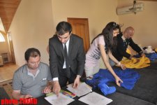 Участники "Extreme" отправились из Баку в Намибию, застраховавшись от несчастных случаев (фотосессия)