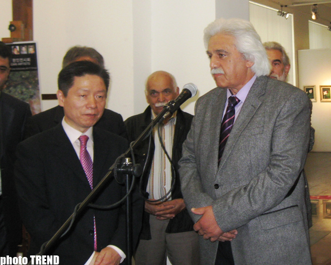 В Баку корейцы представили свои работы и исполнили мугам (фотосессия)