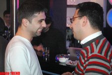 Прикол-тайм! Dj Фатех пожертвовал своими глазами ради телеведущего Турала Асадова (фотосессия)