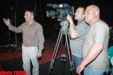 Клипмейкер-трудоголик снял Сафуру и Хатиру Ислам в одном лице (фотосессия)
