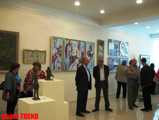 Радует, что открывается не ресторан, а галерея - народный художник Азербайджана Агали Ибрагимов (фотосессия)