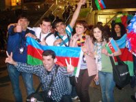 Как ведущие Общественного телевидения Азербайджана отрывались после победы на "Евровидении": " Наутро у всех пропал голос"