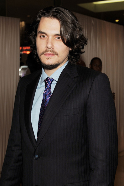 Голливудские звёзды, которым нравится уродовать себя (фотосессия)