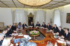 Президенты Азербайджана и Словении провели переговоры в расширенном составе
