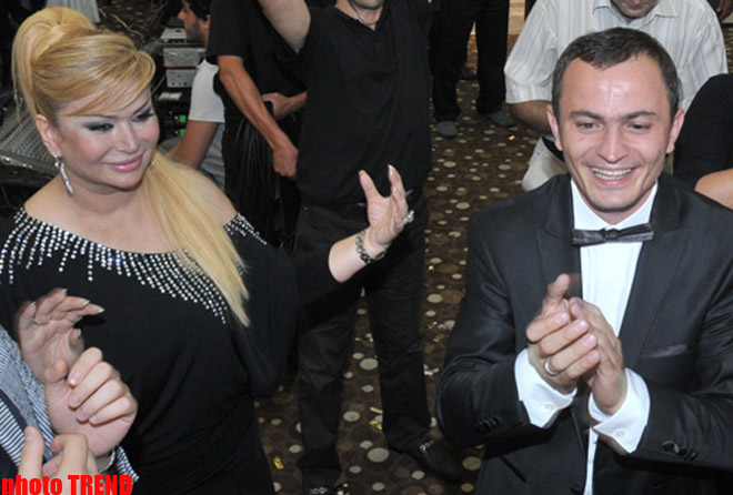 Свадьба певца Пярвина Лятифова - в образе "стеснительного" жениха  (фотосессия)