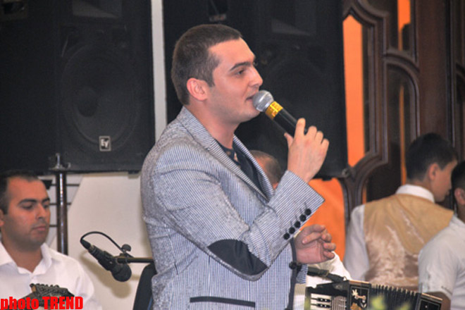 Свадьба певца Пярвина Лятифова - в образе "стеснительного" жениха  (фотосессия)