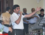 Свадьба певца Пярвина Лятифова - в образе "стеснительного" жениха  (фотосессия)