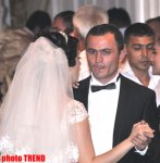 Свадьба певца Пярвина Лятифова - в образе "стеснительного" жениха  (фотосессия)