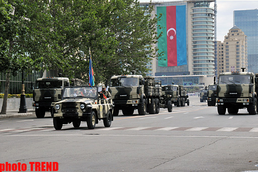 Идет подготовка к военному параду в Баку - ФОТОСЕССИЯ