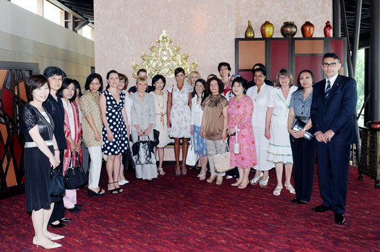 Первая леди Мехрибан Алиева встретилась с супругами послов, аккредитованных в Азербайджане (ФОТО)