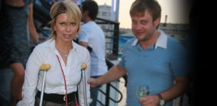 Настя Осипова сломала ногу
