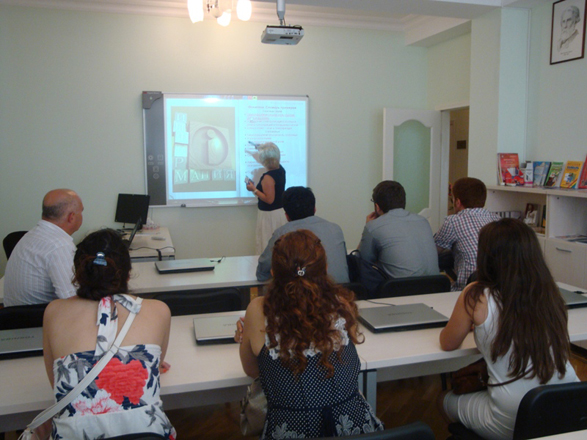 Турецкие студенты совершили в Баку виртуальную экскурсию по залам Русского музея (Фото)