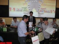 В Баку награждены победители конкурса карикатур на автохулиганов (ФОТО)