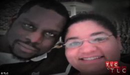 Женщина ест прах своего мужа (фотосессия)